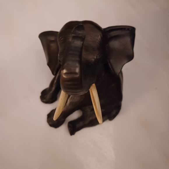 Elephant Sculpture